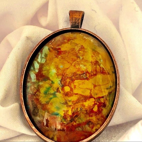 🍁2-for-$18🍁 Hand-Painted Fluid Art Pendant - Picture 2 of 3